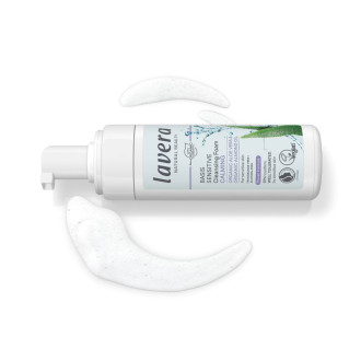 lavera Basis Sensitiv Čisticí pleťová pěna 150 ml